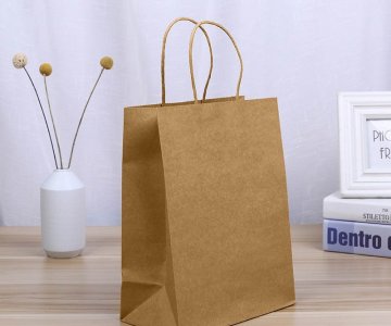 Eco-friendly 90 gsm Kraft Paper Bag with Twisted Handle 32x14x41cm